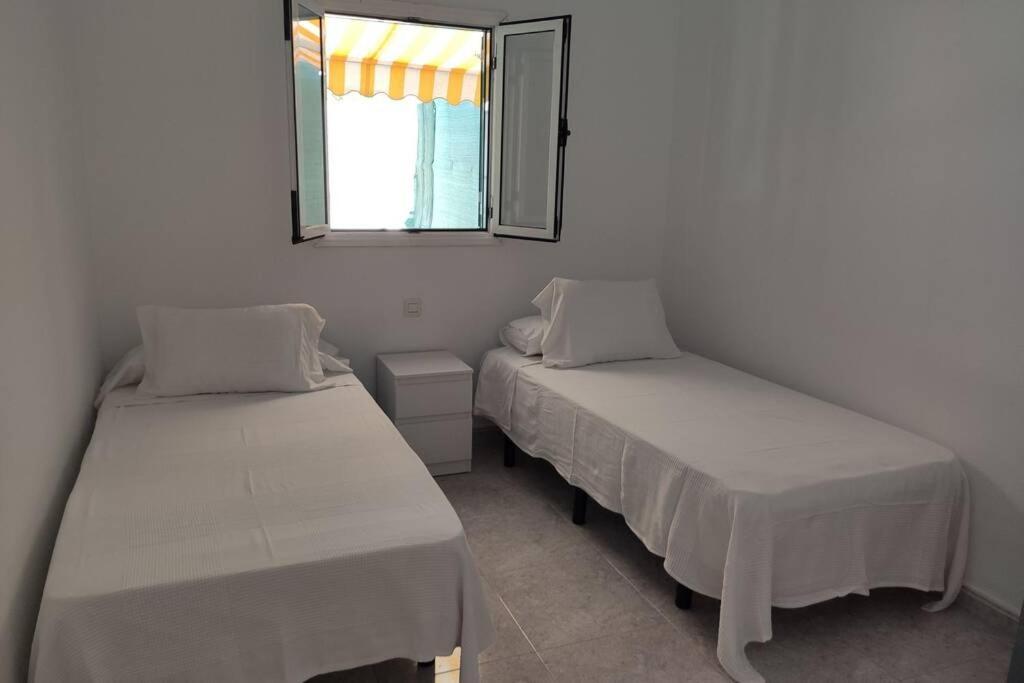 1 Bedroom Bungalow Next Yumbo Center 마스팔로마스 외부 사진